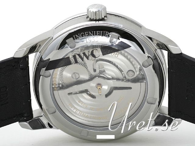 IW323301 IWC Vintage Collection | TheWatchAgency™